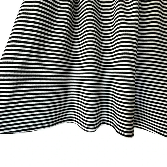 SLEEVELESS FIT & FLARE BLACK & WHITE STRIPE DRESS POCKETS | SMALL - Picture 3 of 9
